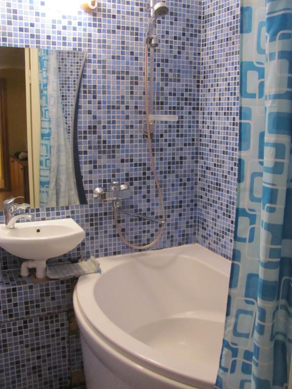 Economy Baltics Apartments - Liivamaee Tallinn Pokoj fotografie